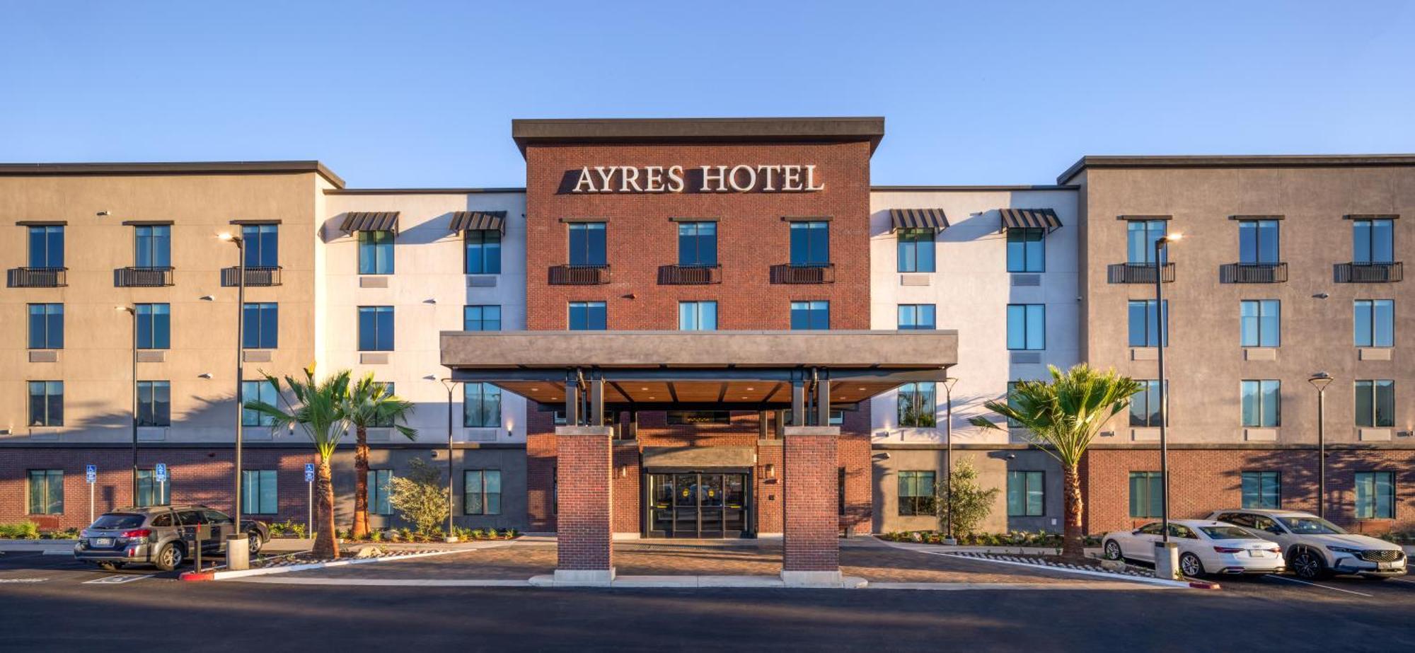Ayres Hotel Rialto Fontana Екстериор снимка